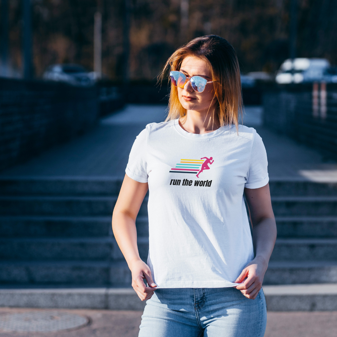 RUN THE WORLD - Unisex T-Shirt