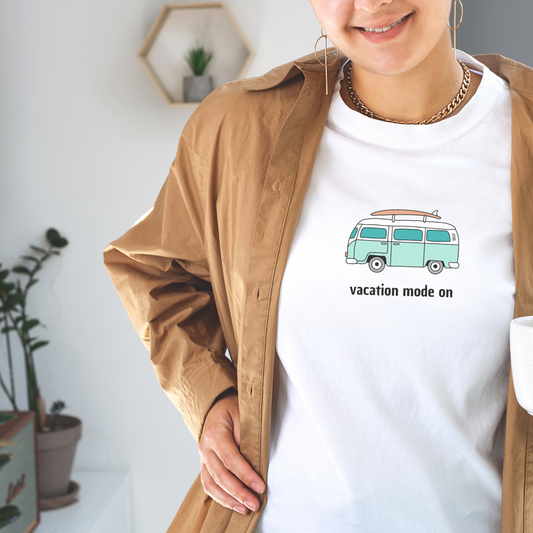 VACATION MODE ON - Unisex T-Shirt